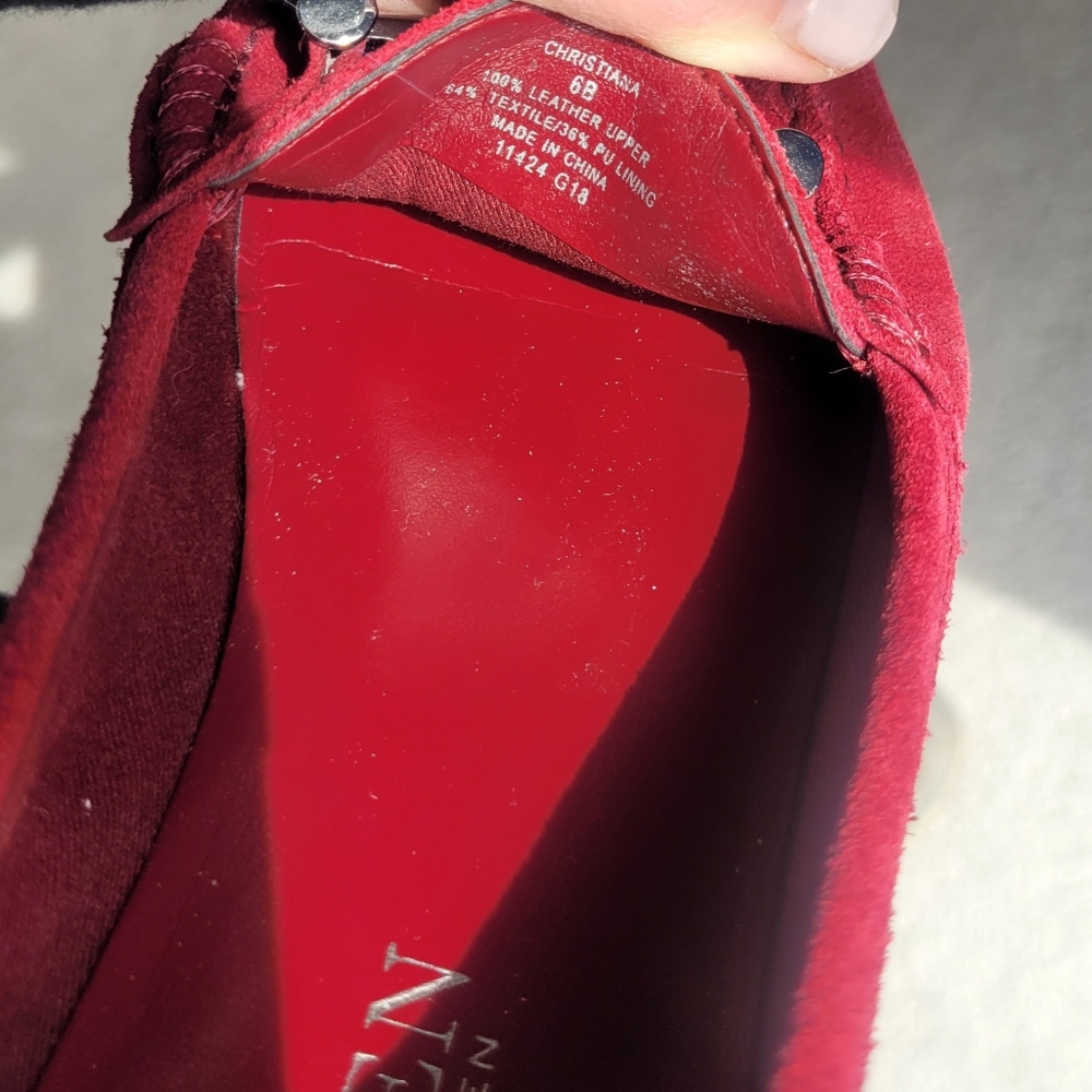 EUC Lauren Ralph Lauren Red Suede Loafers Silver Logo Bar Moc Toe Flats Size 6B - Picture 2 of 5